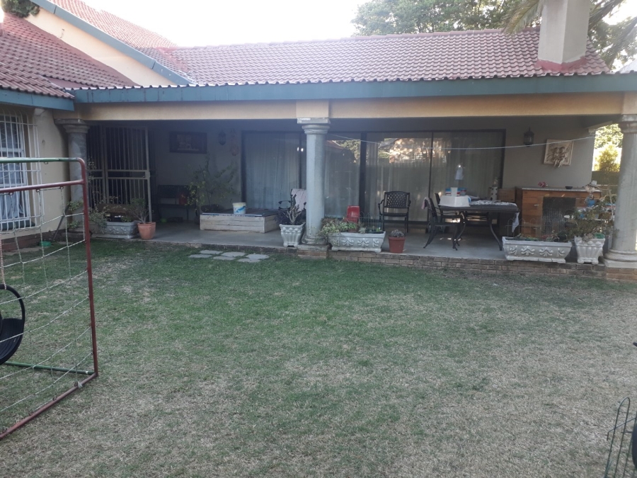 5 Bedroom Property for Sale in Sasolburg Free State